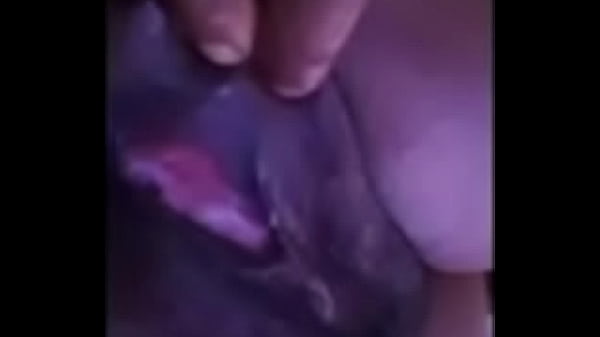 Comfort Rubbing Her Calabar Toto