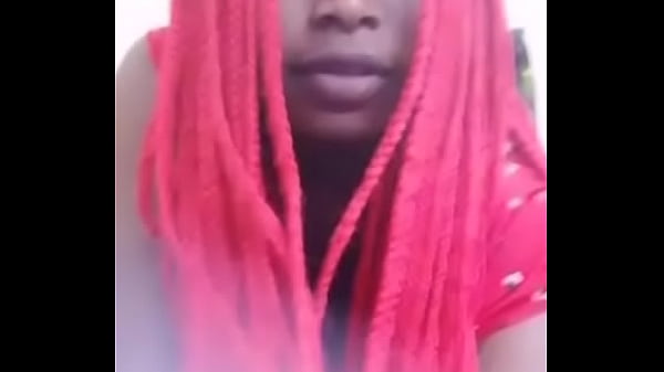 Pinky tight pussy under pant