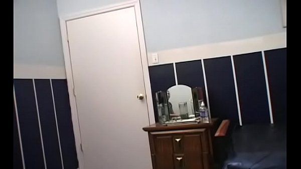 Hot bimbo ‘s quim gets fully satisfied