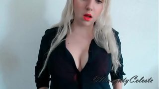 Naughty celeste smeert haar dikke tieten in met olie