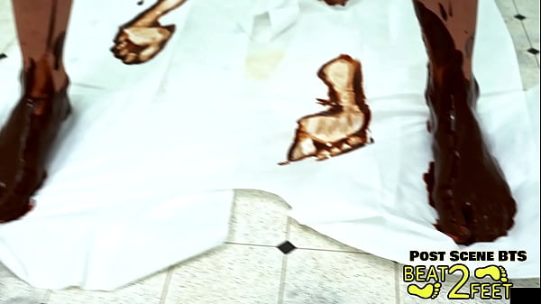 Raven Rogues Tooties & Feetisies Find BIG Vat Of Pudding & Go For A Dip! Full Foot Fetish Movie @Beat2Feet!