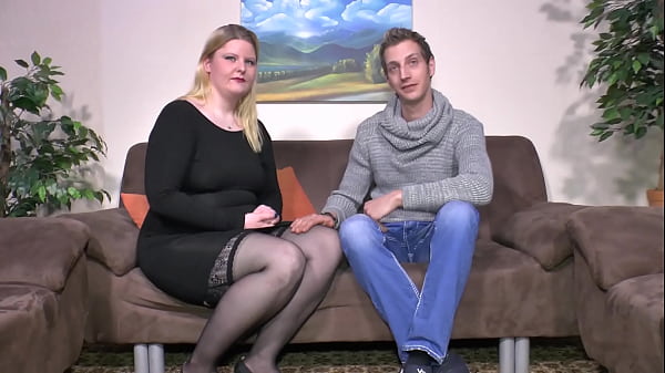 SEX TAPE GERMANY – Squirty Alice – German Amateurs Have Intense Hardcore Fucking On The Bed