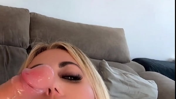 Blonde puts her boyfriend’s huge cock in her mouth, and then asks him for sex in doggystyle