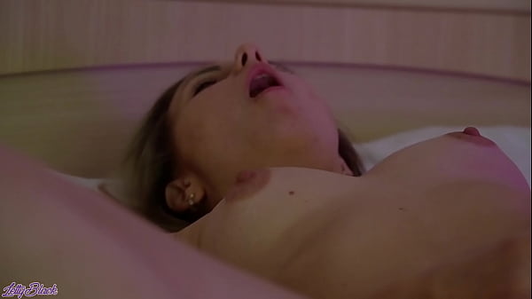 Quick Orgasm With Clit Sucking Toy – Review by Letty Black