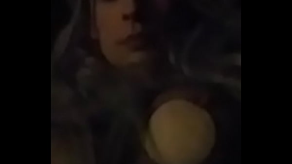 TS pleasures herself